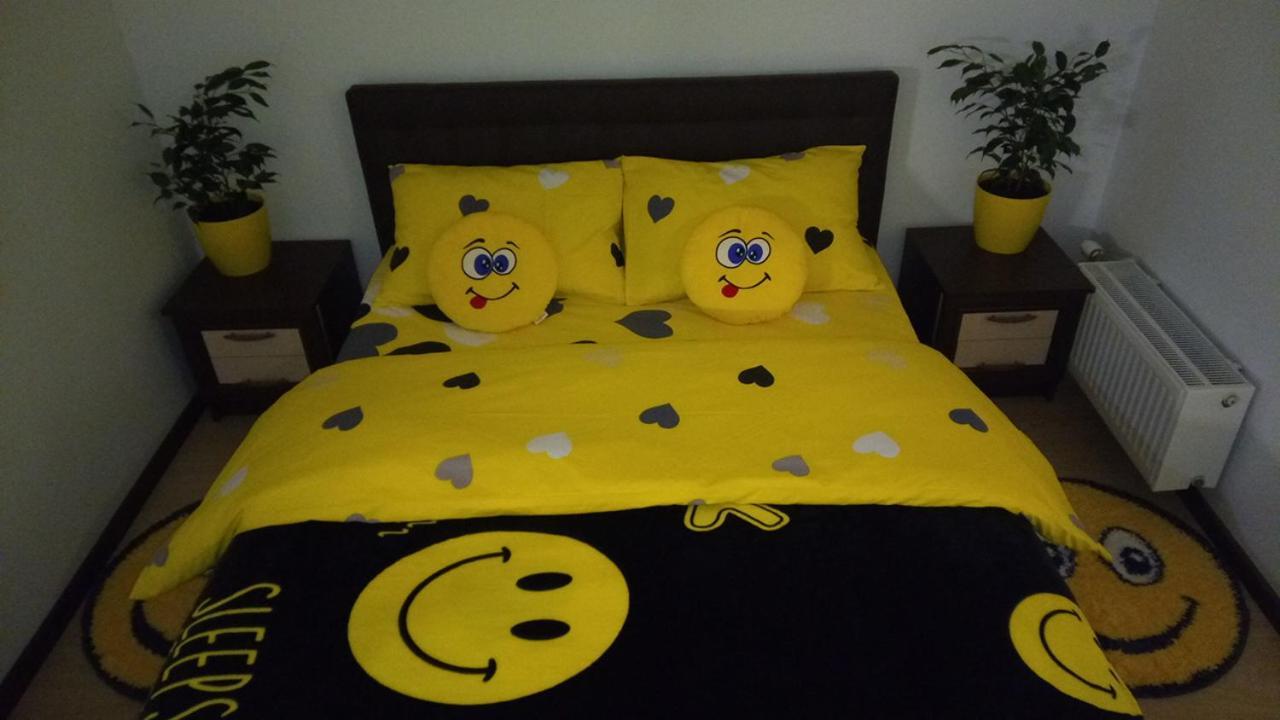 Positive Smile Studio Apartment In The Colorful Comfort Town Residental Complex. Kt-06. كييف المظهر الخارجي الصورة