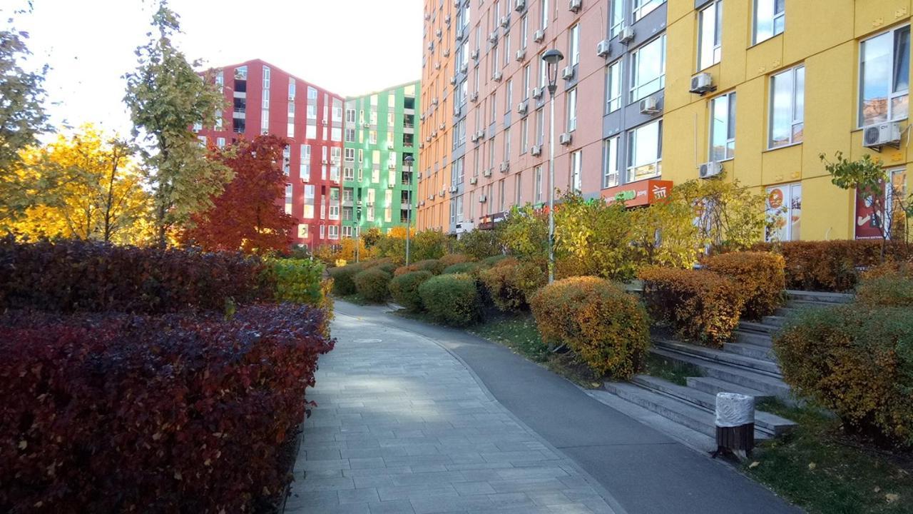 Positive Smile Studio Apartment In The Colorful Comfort Town Residental Complex. Kt-06. كييف المظهر الخارجي الصورة